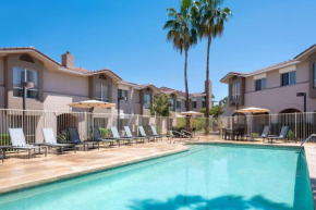 Гостиница Sonesta ES Suites Tempe  Темп